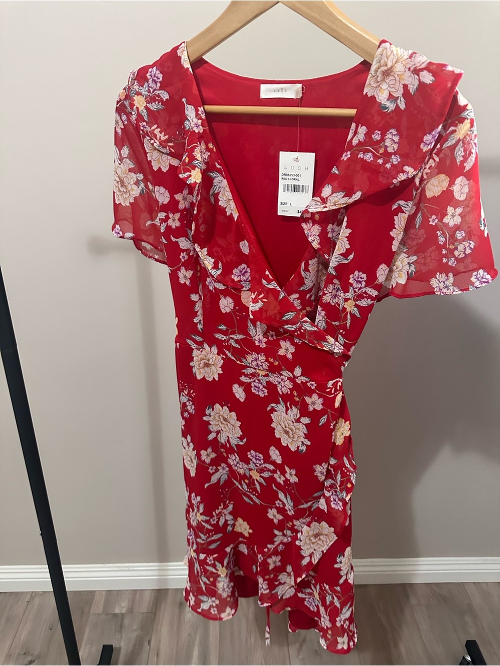NWT Lush Colie Red Floral Wrap Mini Dress - Size L - Picture 4 of 9